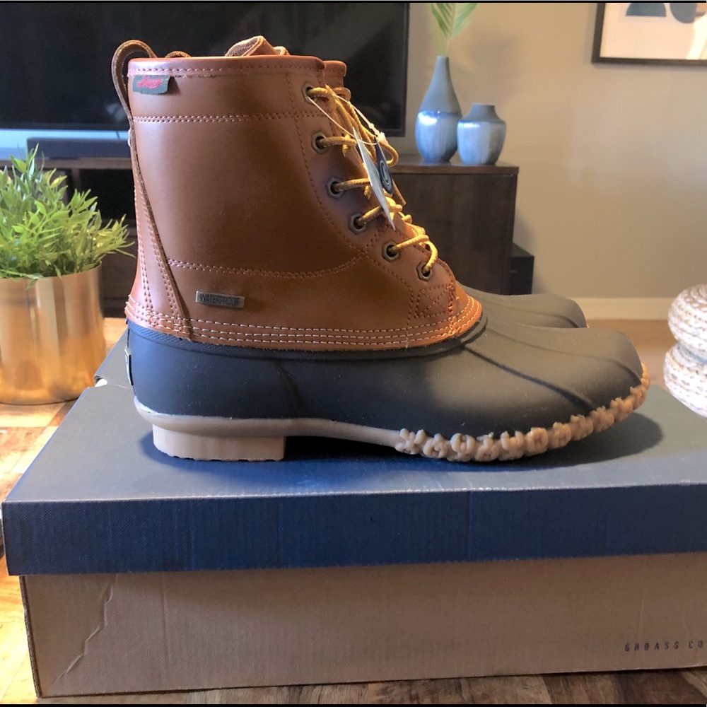 NWT GH Bass Duck Boots Size 10.